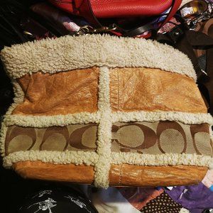 Coach Coach, Whiskey Leather Signature Tote, F06S-10393, corners obvious wear fr